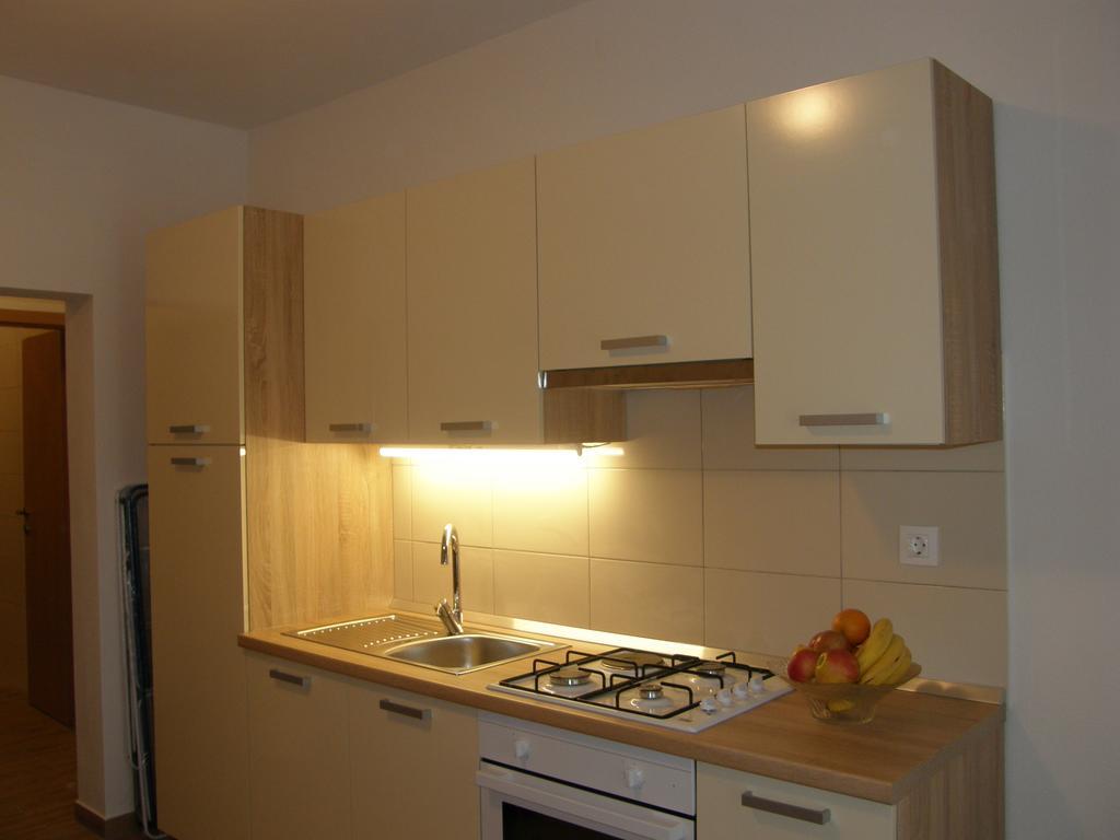 Apartments Marino Povljana Exterior photo